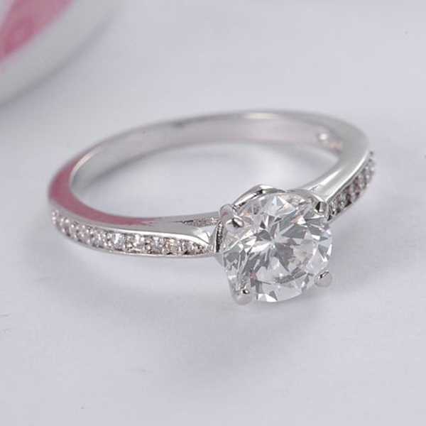 Round Diamond Ring